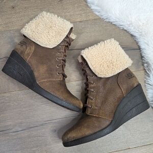 UGG Zea Brown Leather Wedge Boots Booties with Shearling Cuff